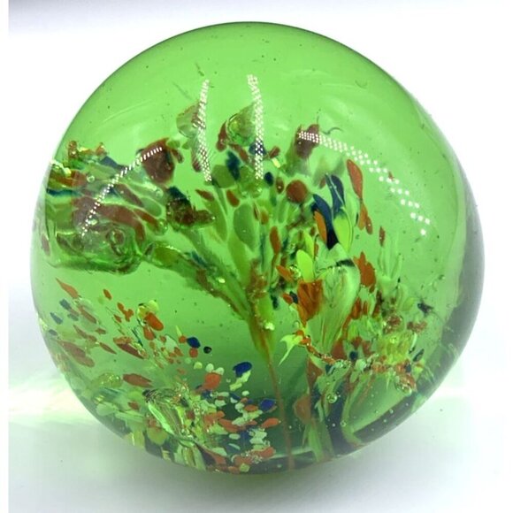 Art Glass Paperweight Green Fireworks Hand Blown 2.5" Unsigned Vintage - Picture 3 of 6